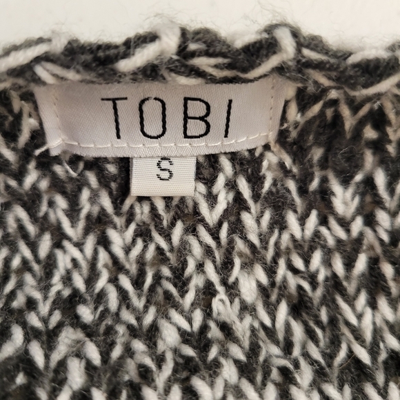 Tobi Black & White Loop Knit Zip Up Cardigan Sweater - Picture 5 of 7